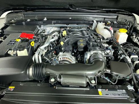 Used 2025 Jeep Gladiator Rubicon w/ Convenience Group image 26