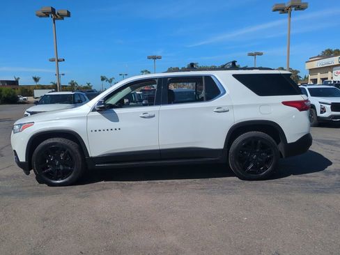 Used 2020 Chevrolet Traverse LT image 5