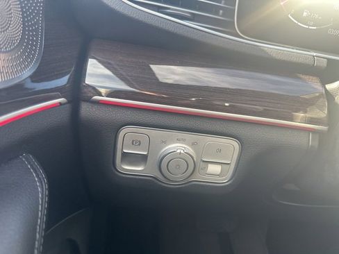 Used 2024 Mercedes-Benz GLE 350 4MATIC w/ 3rd Row Seat Package image 20