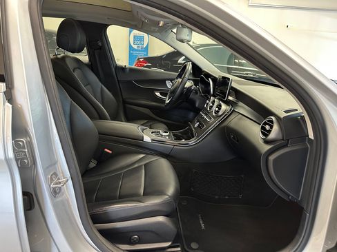 Used 2017 Mercedes-Benz C 300 Luxury image 24