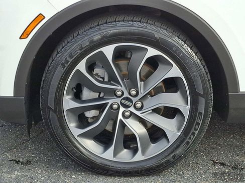 Used 2021 Lincoln Nautilus Reserve image 7