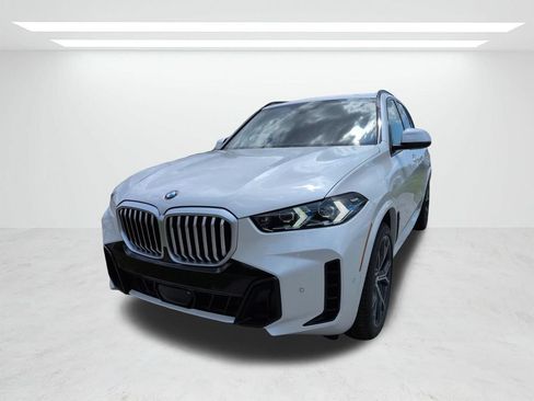 New 2026 BMW X5 xDrive40i w/ M Sport Package AWD/4WD image 8