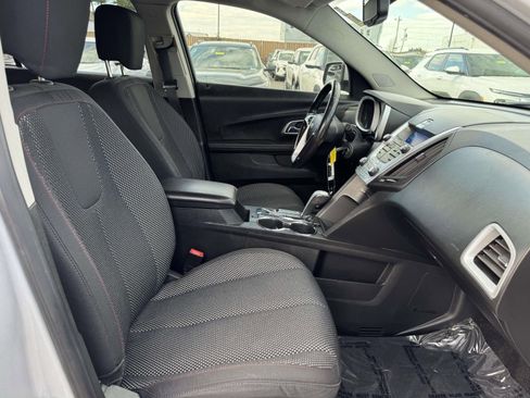 Used 2011 Chevrolet Equinox LT w/ Driver Convenience Package image 26
