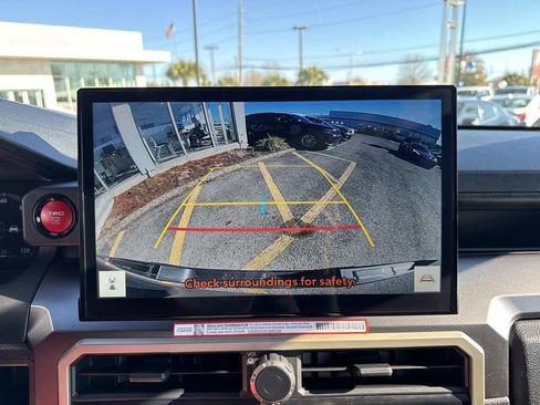 Used 2025 Toyota Tacoma TRD Sport image 27