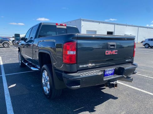 Used 2019 GMC Sierra 2500 Denali image 5