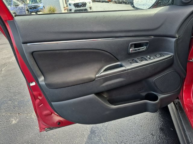 Used 2019 Mitsubishi Outlander Sport LE AWD/4WD image 13