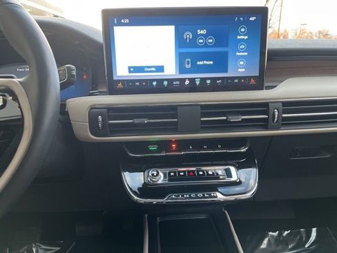 Used 2025 Lincoln Corsair Grand Touring w/ Equipment Group 302A image 30