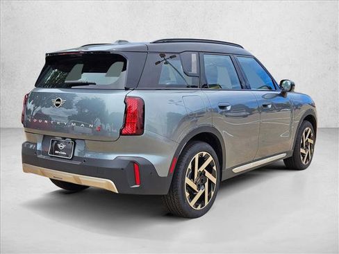 Certified 2025 MINI Cooper Countryman S image 2