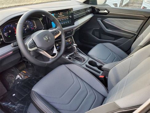 New 2025 Volkswagen Jetta SEL image 7