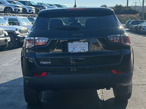 New 2026 Jeep Compass Limited image 7