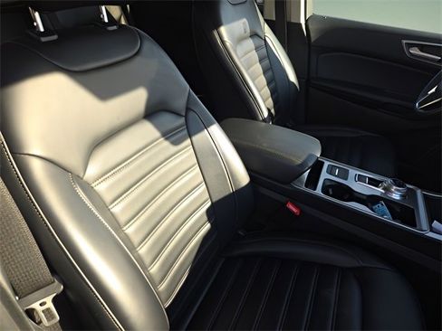 Used 2024 Ford Edge SEL image 31