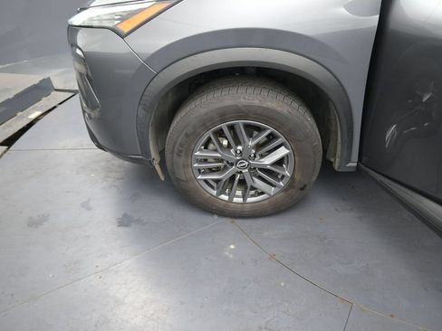 Used 2024 Nissan Rogue S FWD image 14