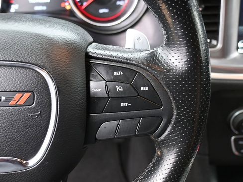 Used 2019 Dodge Charger SXT image 19