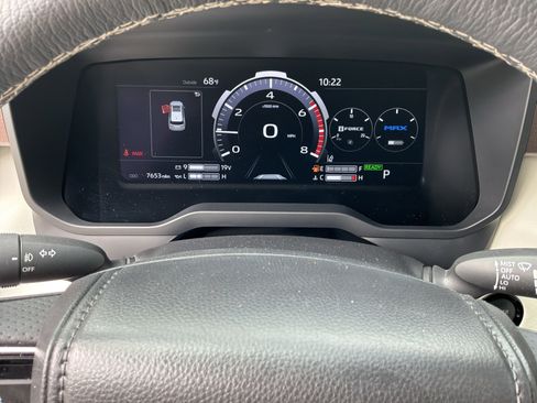 Used 2025 Toyota Sequoia Capstone AWD/4WD image 21