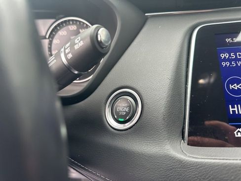 Used 2020 Cadillac XT4 Premium Luxury w/ Cold Weather Package image 20