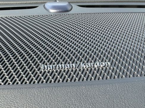 Used 2026 Volvo XC90 B5 Plus w/ Protection Package Premier image 16