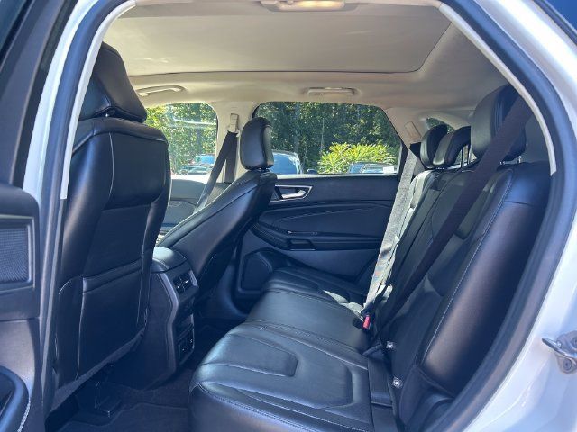 Used 2020 Ford Edge Titanium w/ Equipment Group 301A AWD/4WD image 19