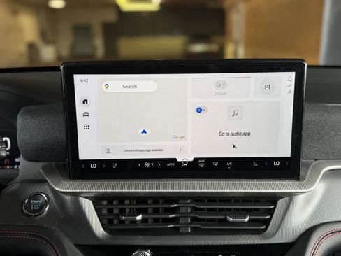 Used 2025 Ford Explorer ST-Line w/ Premium Package image 35