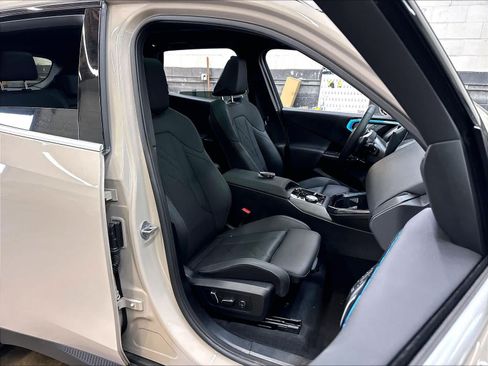 Used 2026 BMW X3 xDrive30i w/ Premium Package AWD/4WD image 10