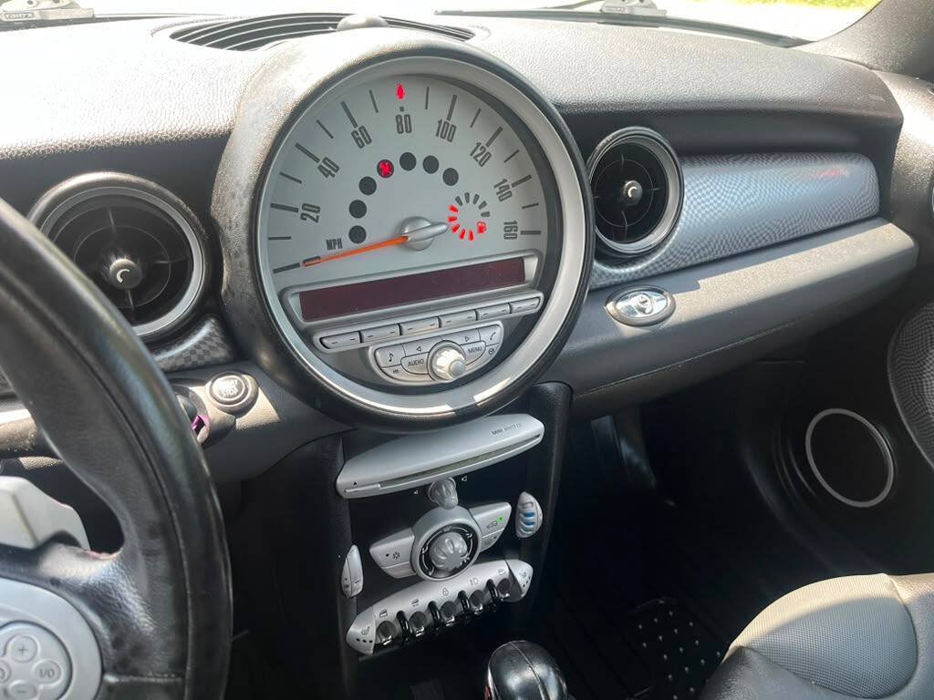 Used 2009 MINI Cooper S FWD image 15