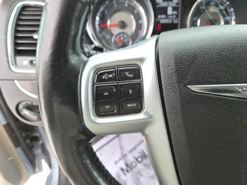 Used 2013 Chrysler Town & Country Touring-L w/ Entertainment Group #2 image 19