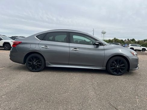 Used 2017 Nissan Sentra SR w/ SR Midnight Edition FWD image 7