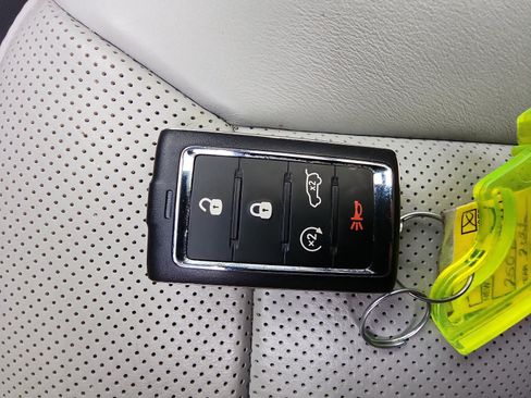 Used 2022 Jeep Grand Cherokee Overland AWD/4WD image 27
