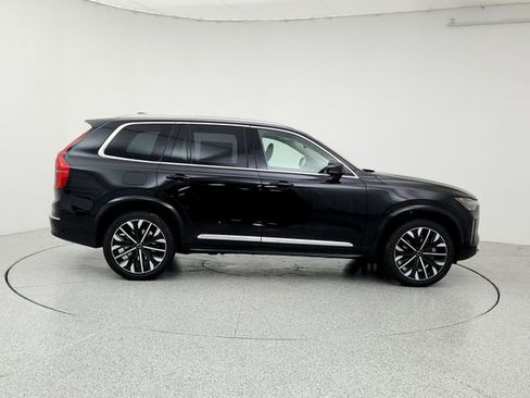 New 2026 Volvo XC90 B6 Plus w/ Protection Package image 4
