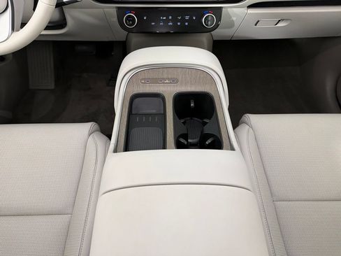 Used 2026 Hyundai Palisade SEL AWD/4WD image 15