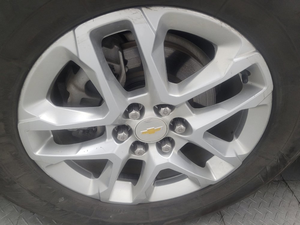 Used 2023 Chevrolet Traverse LS FWD image 31