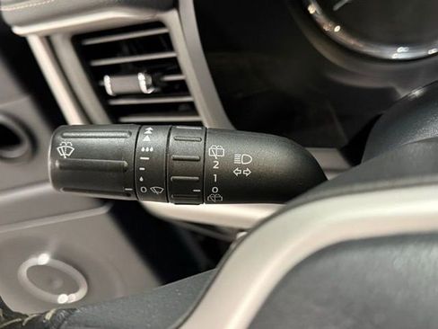 Certified 2024 Ford Expedition XLT image 20