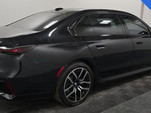 Used 2025 BMW 760i xDrive 760i xDrive w/ Executive Package image 2