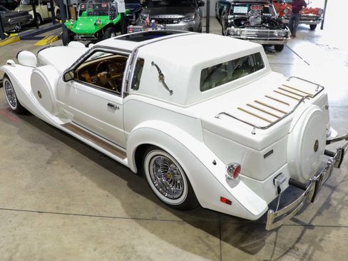 Used 1988 Ford Mustang LX image 16