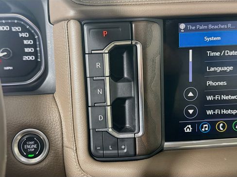 Used 2021 GMC Yukon Denali w/ Denali Premium Package AWD/4WD image 20