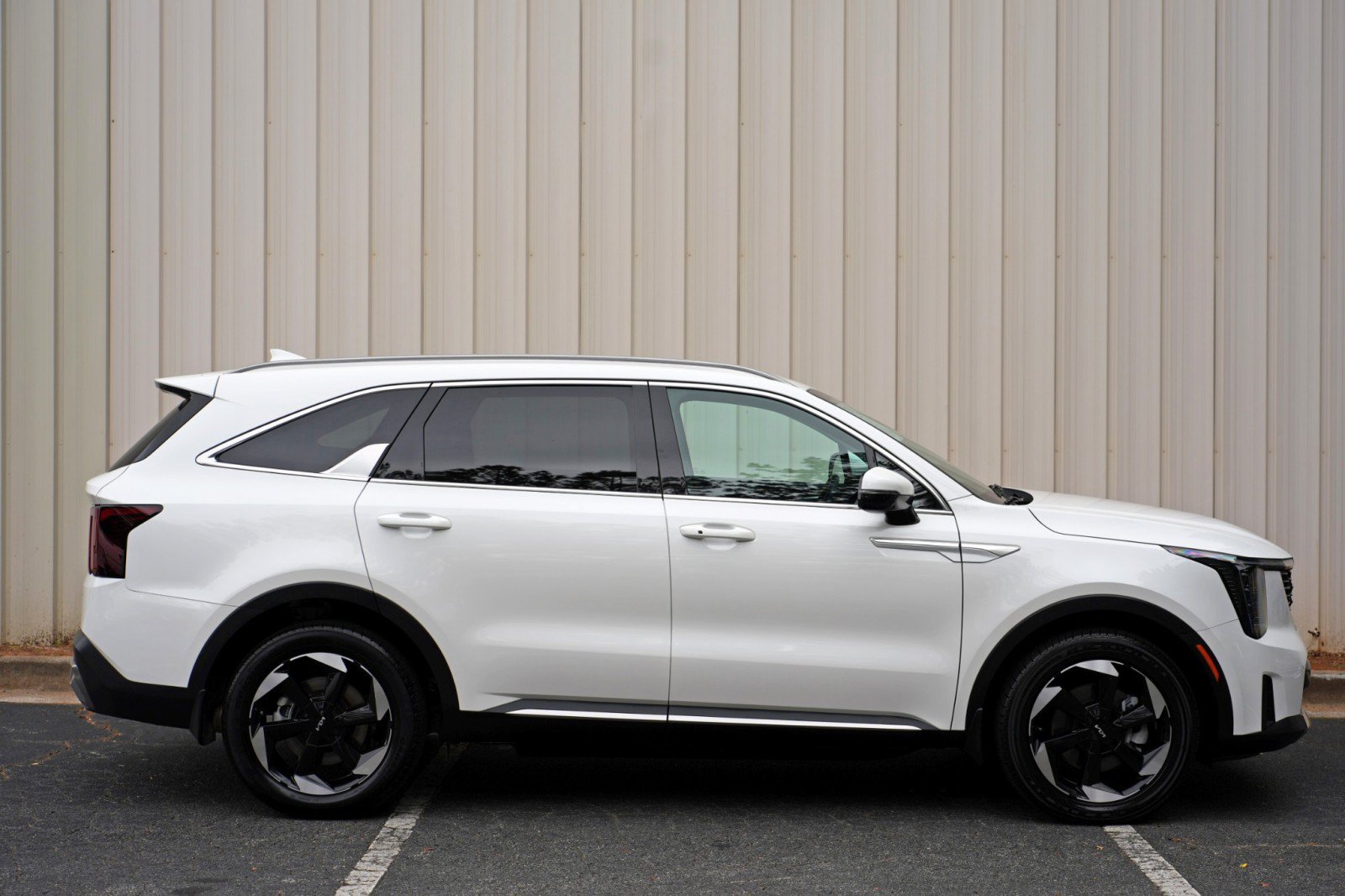 Used 2025 Kia Sorento EX AWD/4WD image 53
