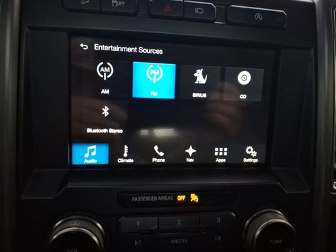 Used 2018 Ford F150 Raptor w/ Equipment Group 802A Luxury image 20