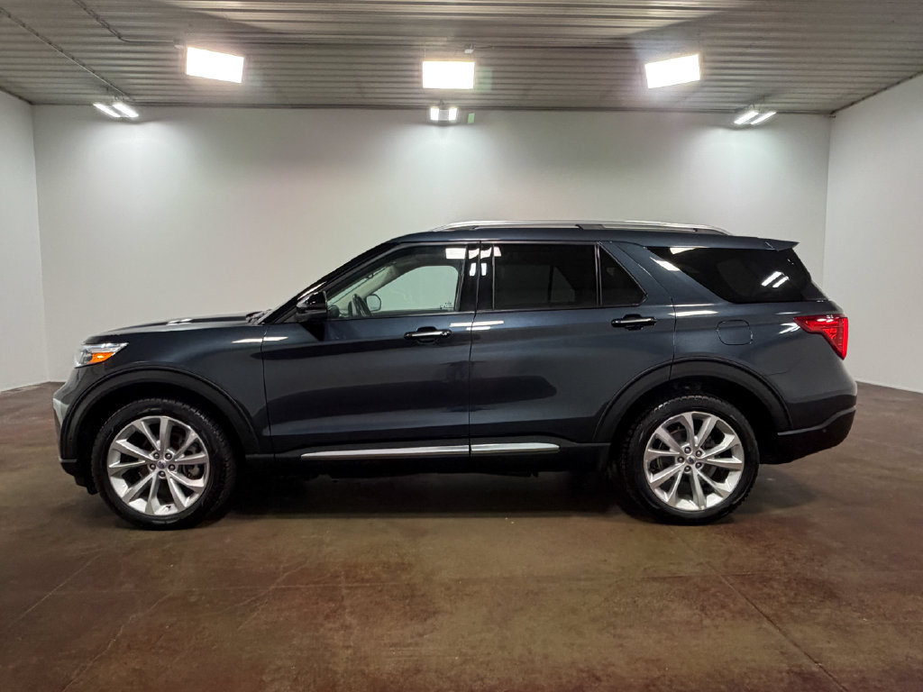 Used 2023 Ford Explorer Platinum w/ Technology Package AWD/4WD image 6