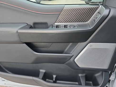 Used 2025 Ford F150 Raptor image 29