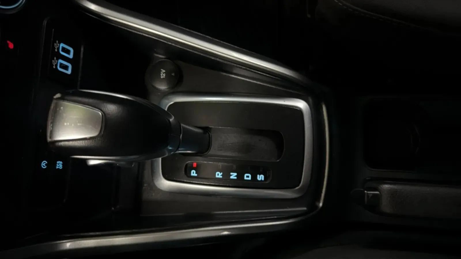 Used 2018 Ford EcoSport SE FWD image 13