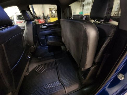 Used 2022 Chevrolet Silverado 1500 RST AWD/4WD image 35