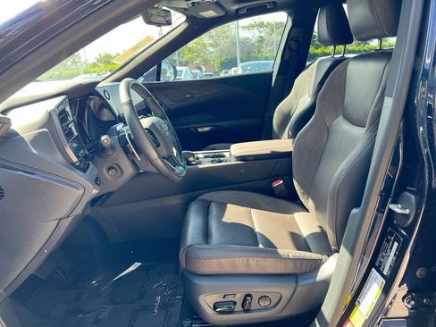 Certified 2024 Lexus RX 350 FWD w/ Convenience Package image 12