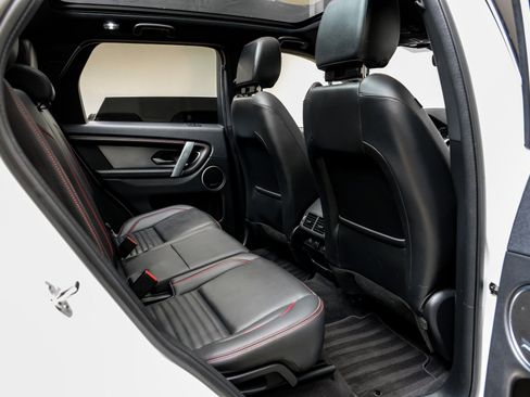 Used 2023 Land Rover Discovery Sport S R-Dynamic image 39