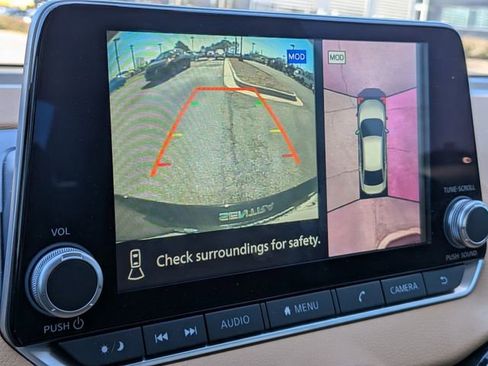 Certified 2024 Nissan Sentra SV w/ SV Premium Package image 19