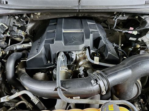 Used 2015 Ford F150 Lariat w/ Equipment Group 501A Mid AWD/4WD image 33