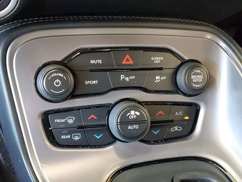 Used 2023 Dodge Challenger R/T image 19