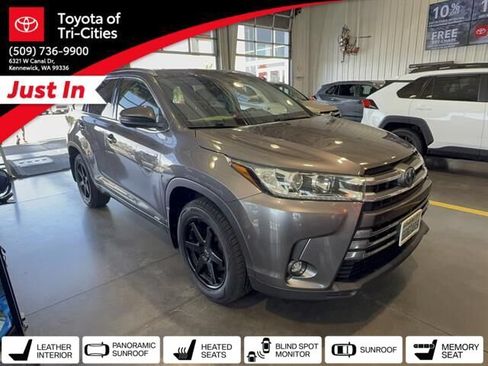 Used 2019 Toyota Highlander Limited Platinum AWD/4WD image 1