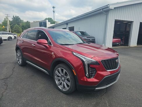 Used 2019 Cadillac XT4 Premium Luxury AWD/4WD image 4
