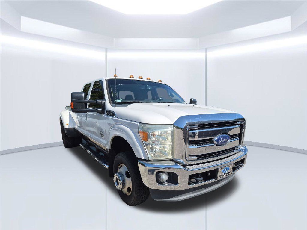 Used 2015 Ford F350 Lariat w/ Lariat Ultimate Package AWD/4WD image 3