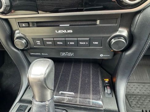 Used 2023 Lexus GX 460 Premium w/ Accessory Package image 37