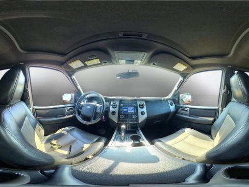 Used 2011 Ford Expedition XLT w/ 202A Rapid Spec Order Code image 35